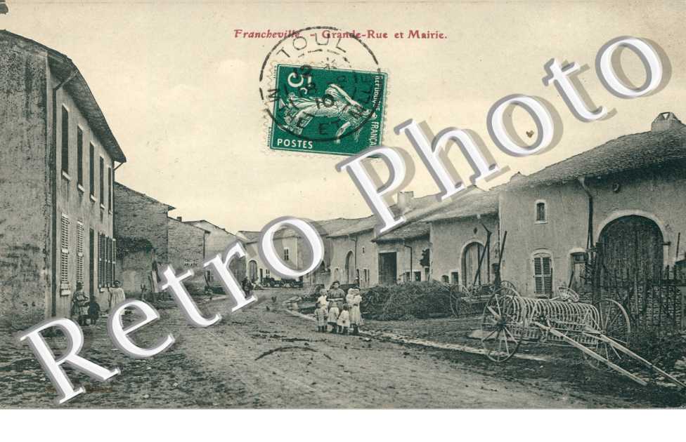 Grande Rue et Mairie