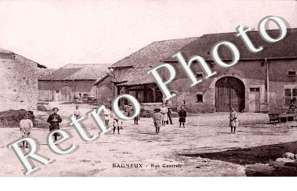 RUE CENTRALE