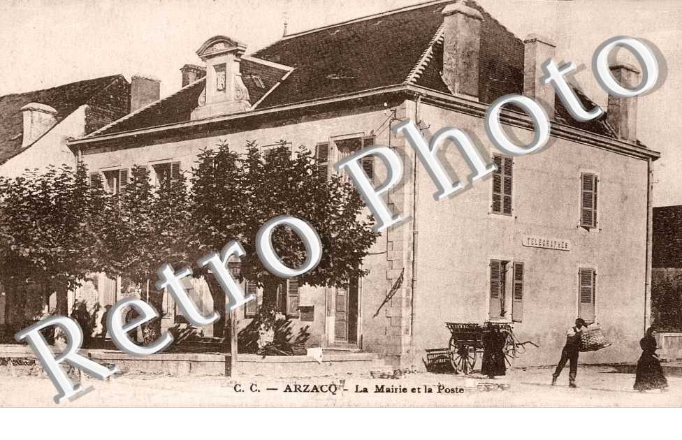 La mairie et la poste