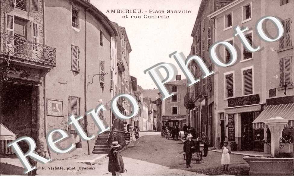 Place Sanville et Rue Centrale