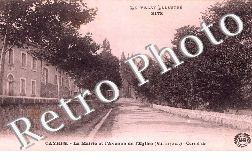 la Mairie et l'Avenue de l'Eglise