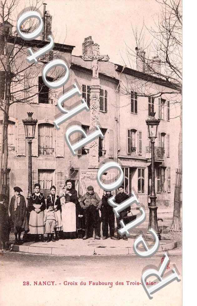 CROIX DU FAUBOURG DES TROIS MAISONS