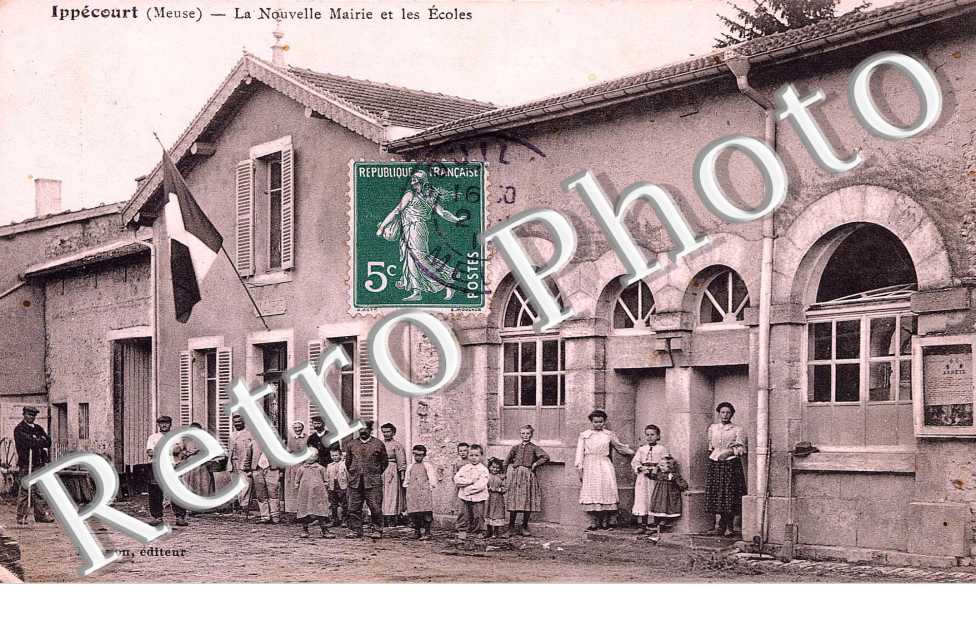 La nouvelle Mairie et les ecoles