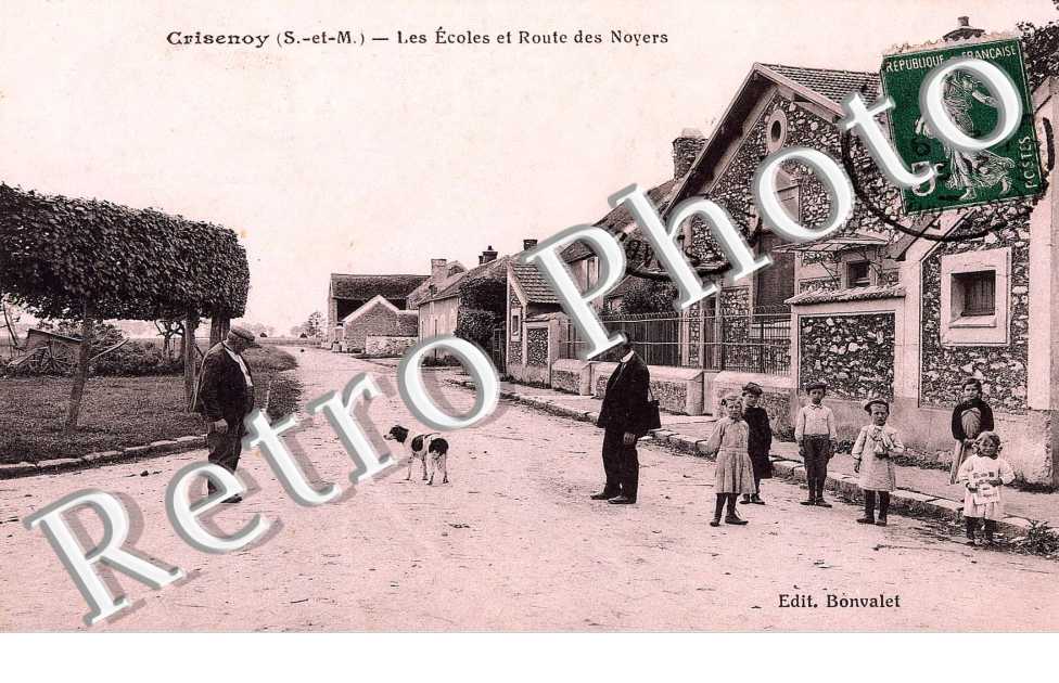 les ecoles et route des Noyers