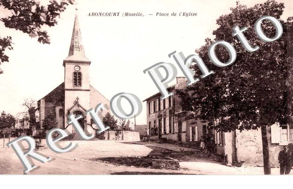 PLACE DE L'EGLISE