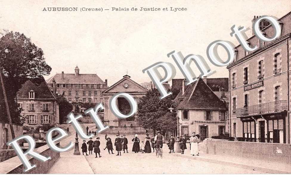 Palais de justice et lycee
