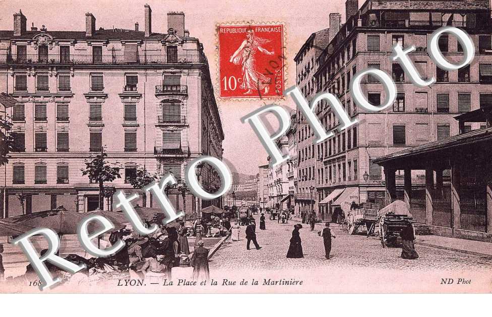 LA PLACE ET LA RUE DE LA MARINIERE
