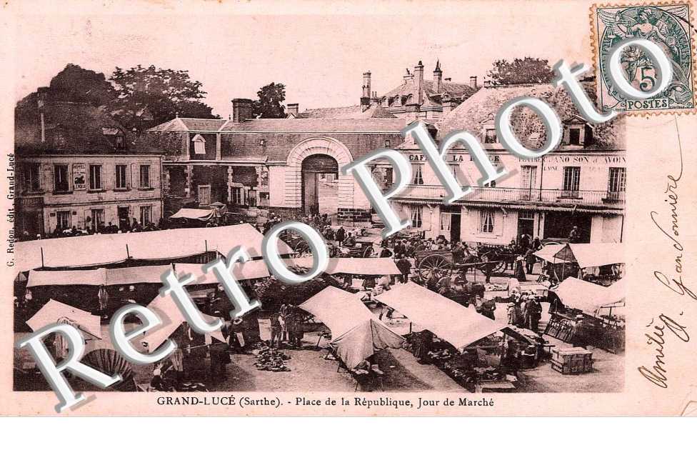 Place de la republique - jour de marche