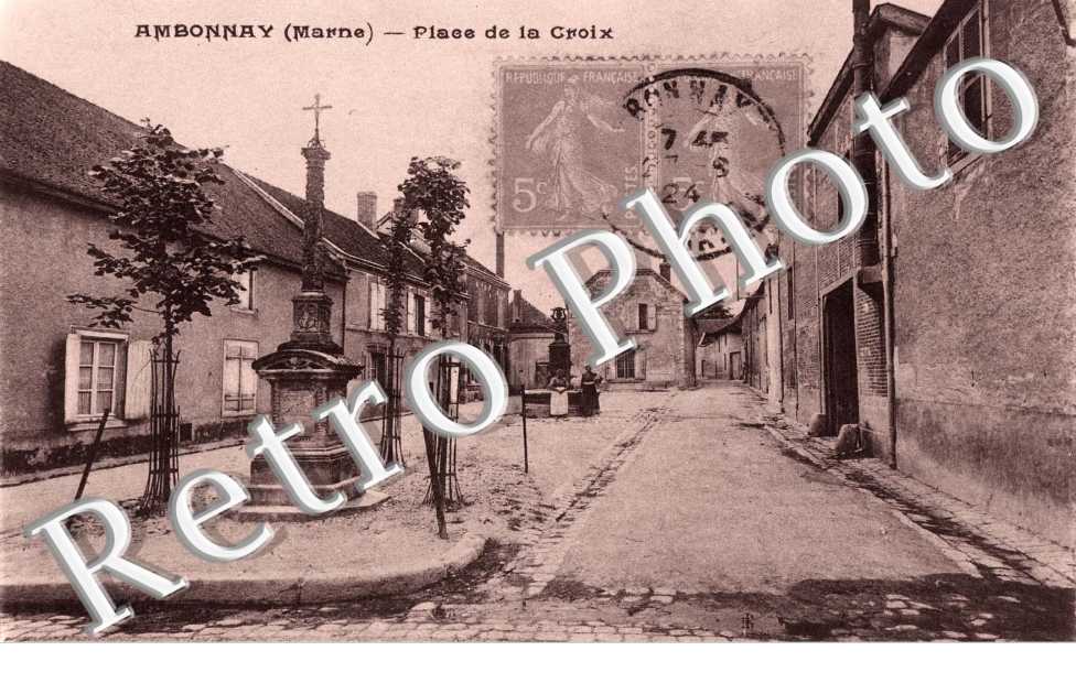 PLACE DE LA CROIX