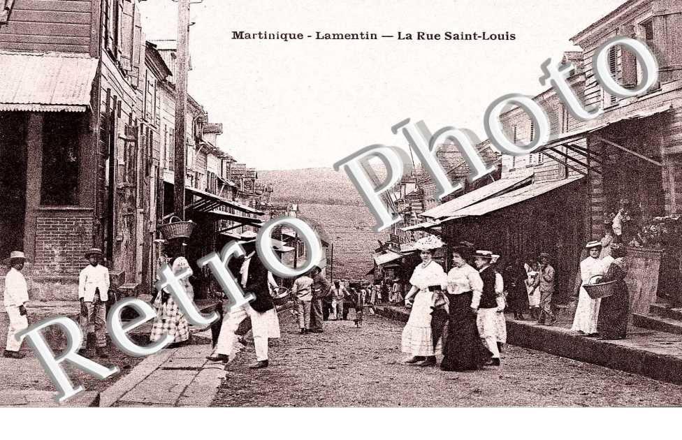 LA RUE SAINT LOUIS