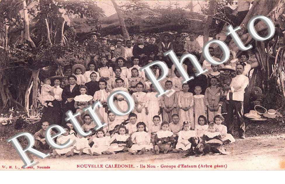 ILE NOU GROUPE D'ENFANTS