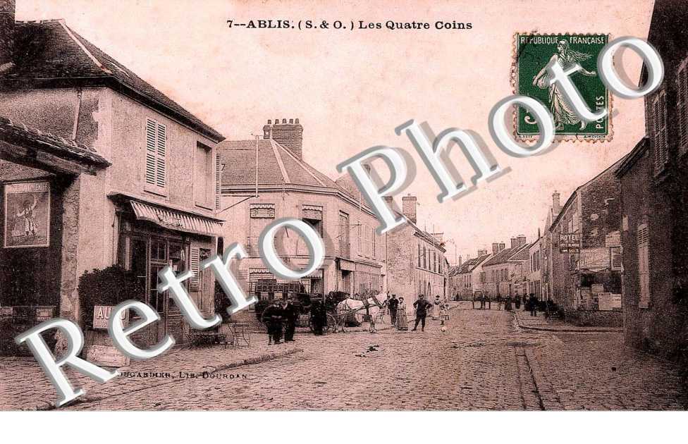 Les Quatre Coins