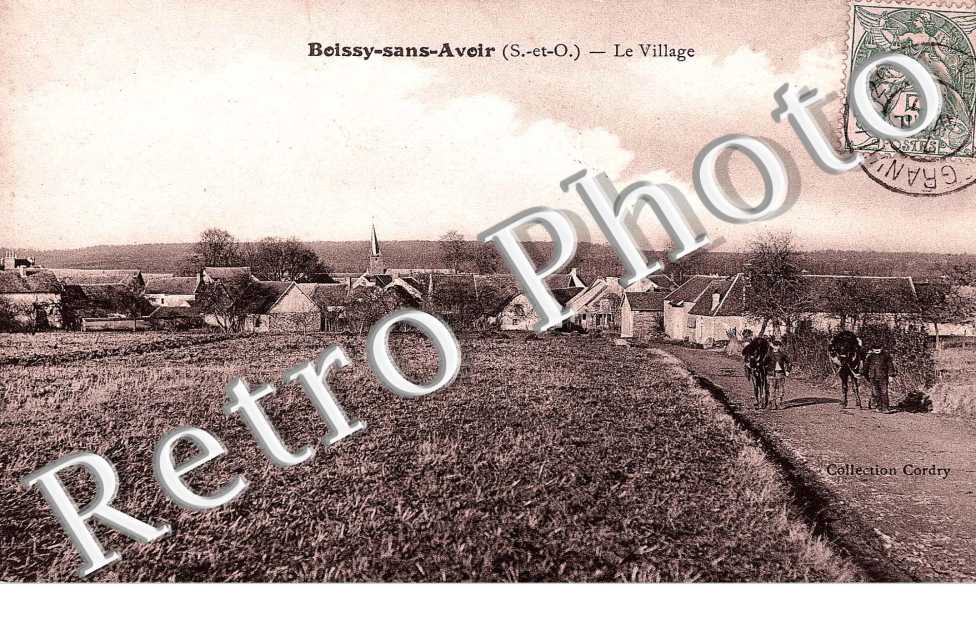 LE VILLAGE