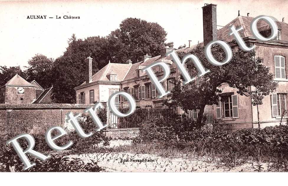 AULNAY AUX PLANCHES Le Chateau