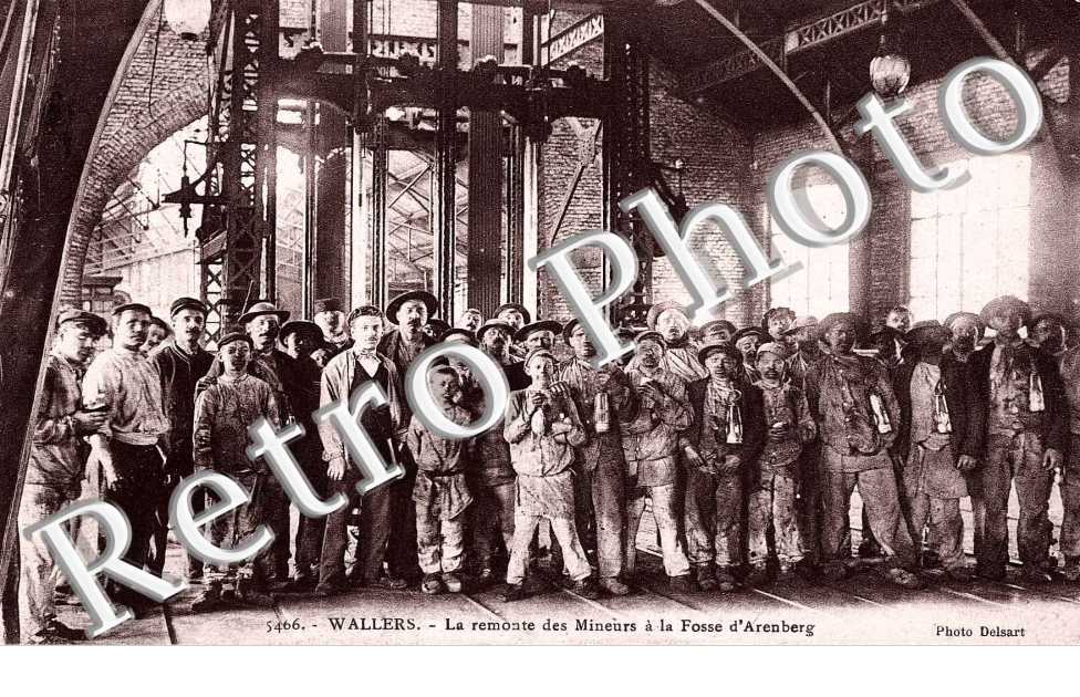 La remonte des mineurs a la fosse d'Aremberg