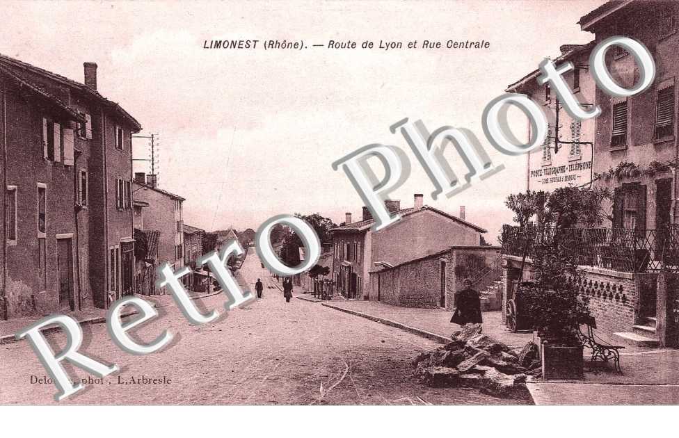 Route de Lyon et rue centrale