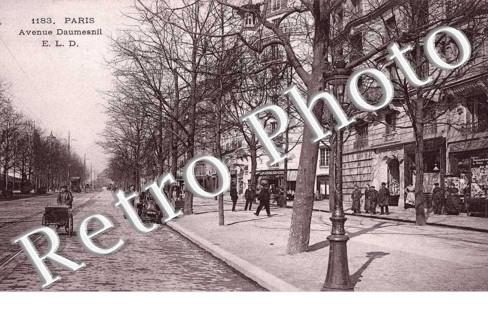 L'AVENUE DAUMESNIL
