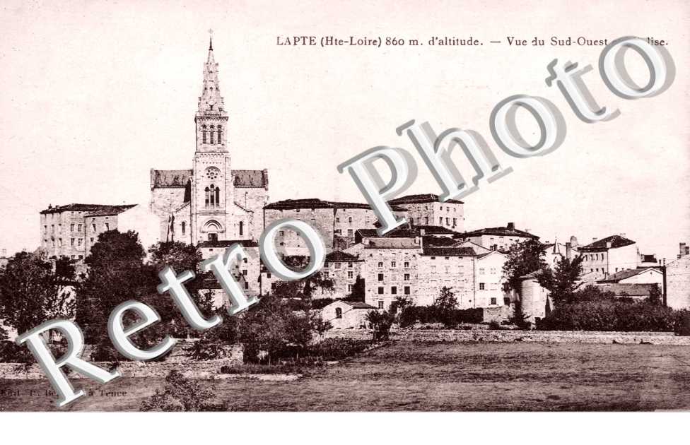 vue du sud-ouest et l'eglise
