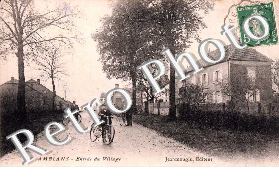 entree du village