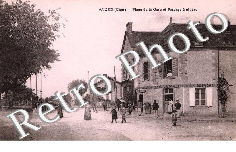 place de la gare et passage a niveau