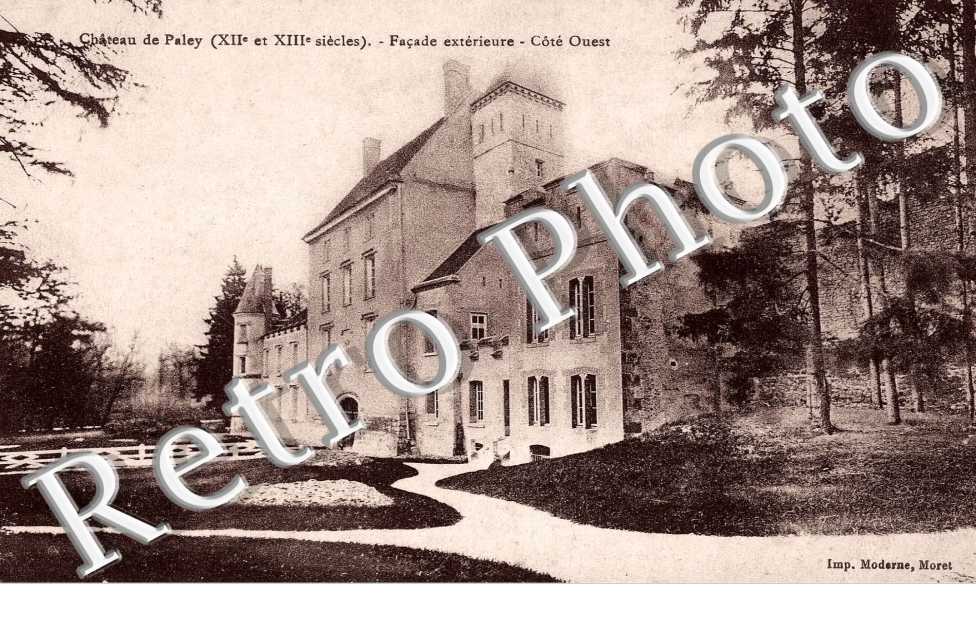 chateau de Paley, facade exterieure, cote ouest