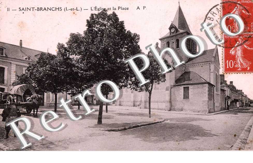 L'eglise et la place