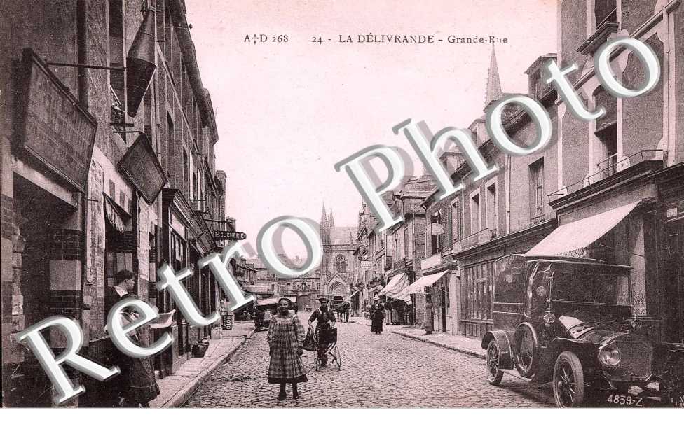 La Délivrande - Grande Rue