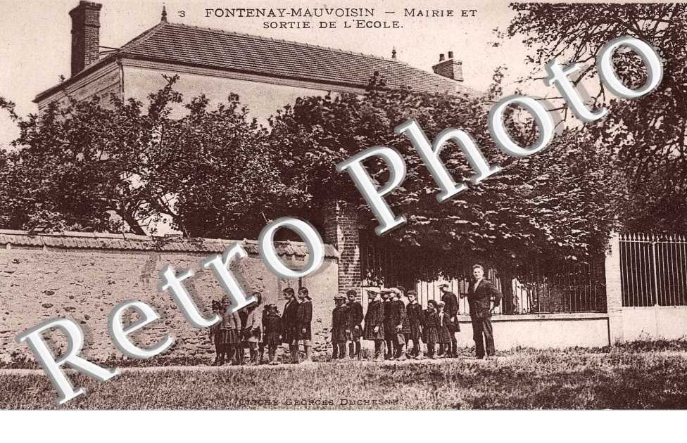 Mairie et sortie de l'ecole