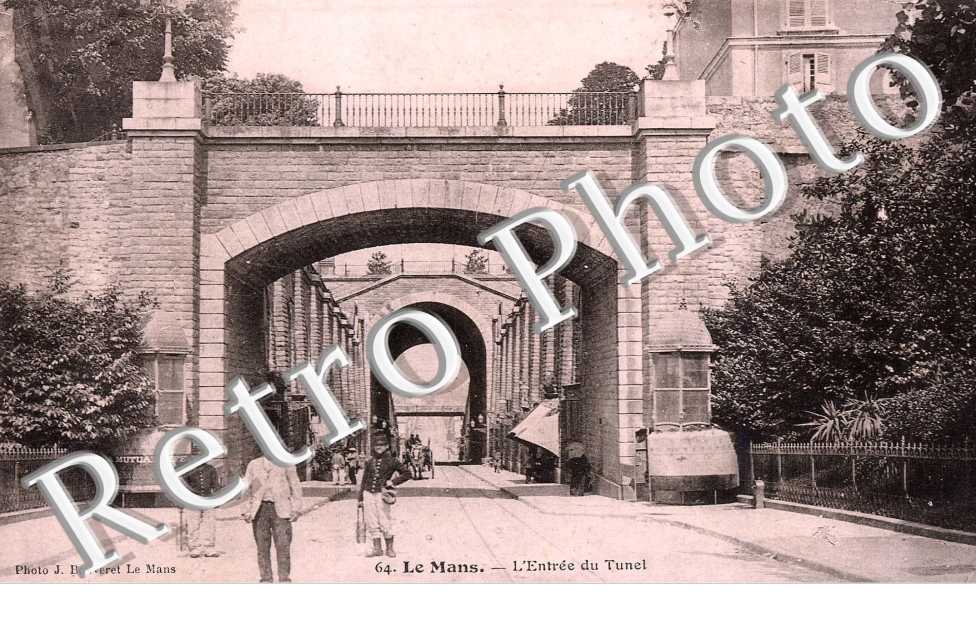 L'ENTREE DU TUNNEL