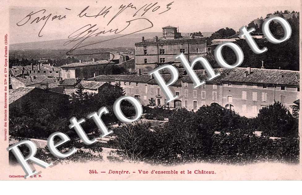 Vue d'ensemble et le chateau