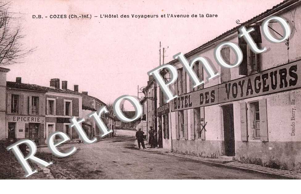 l'hotel des voyageurs et l'avenue de la Gare