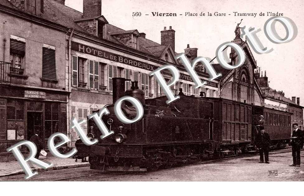 place de la gare, tramway de l'Indre