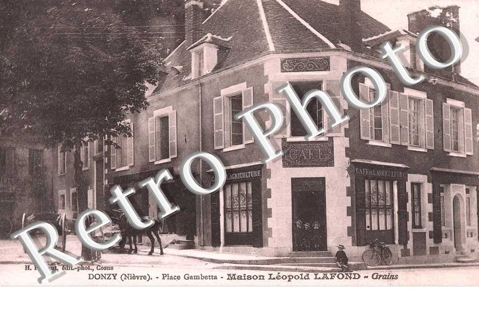 Place Gambetta - Maison Leopold Lafond