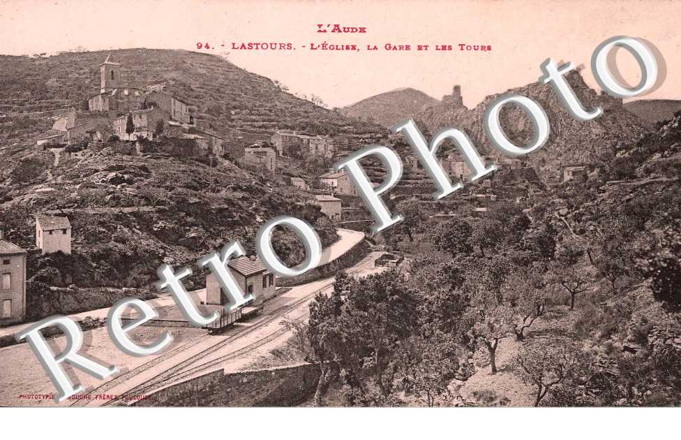 l'eglise la gare et les tours