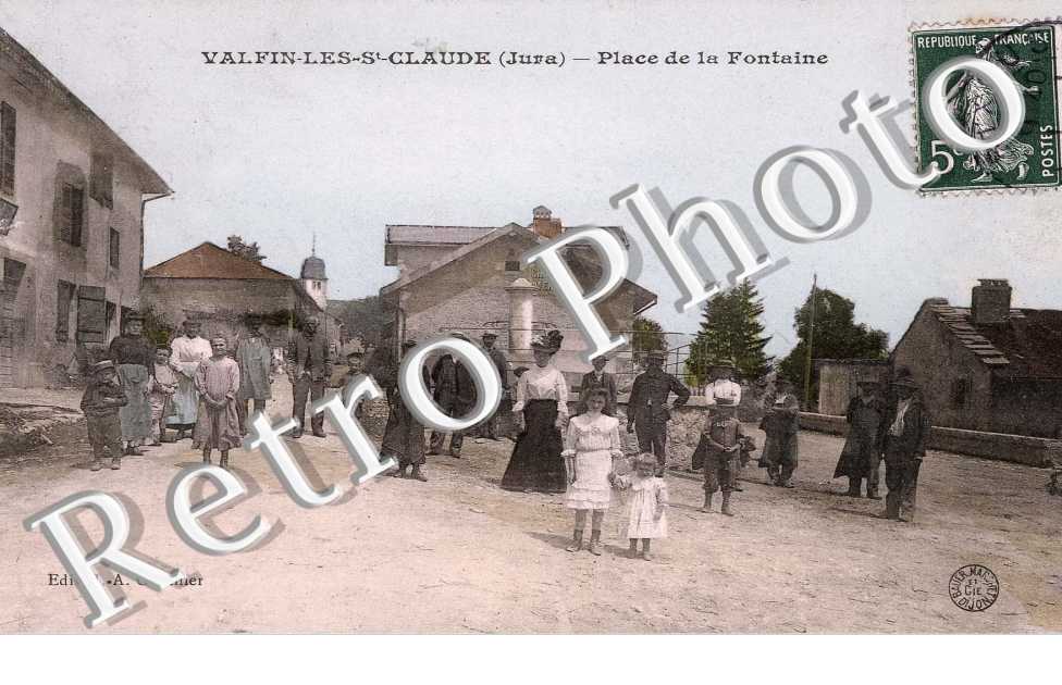 place de la fontaine (belle carte couleur) edit Gauthier