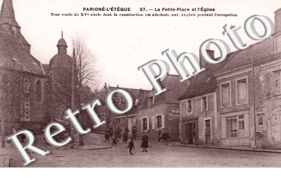 La petite place et l'eglise