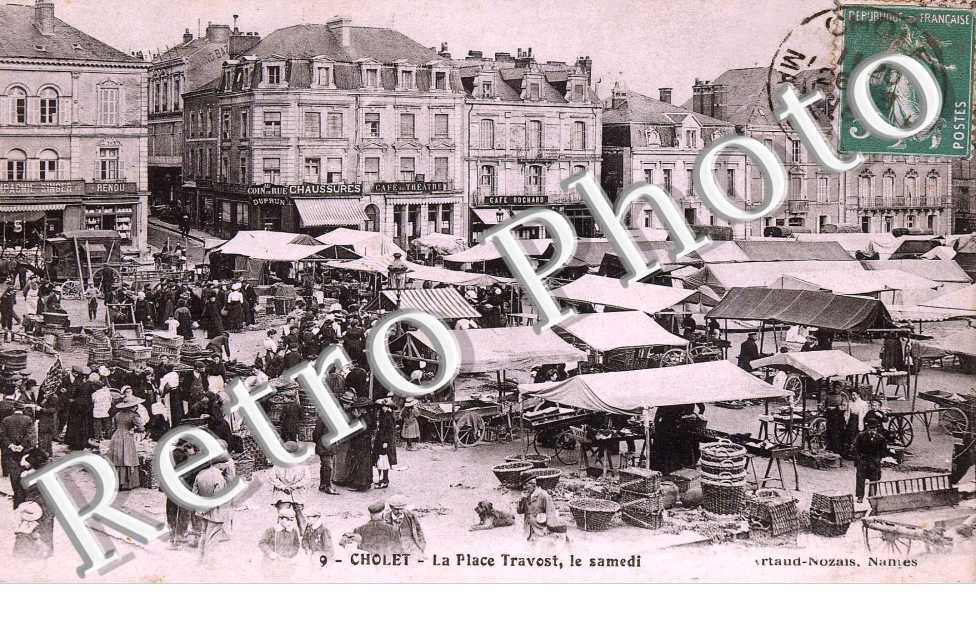 La Place Travost le Samedi