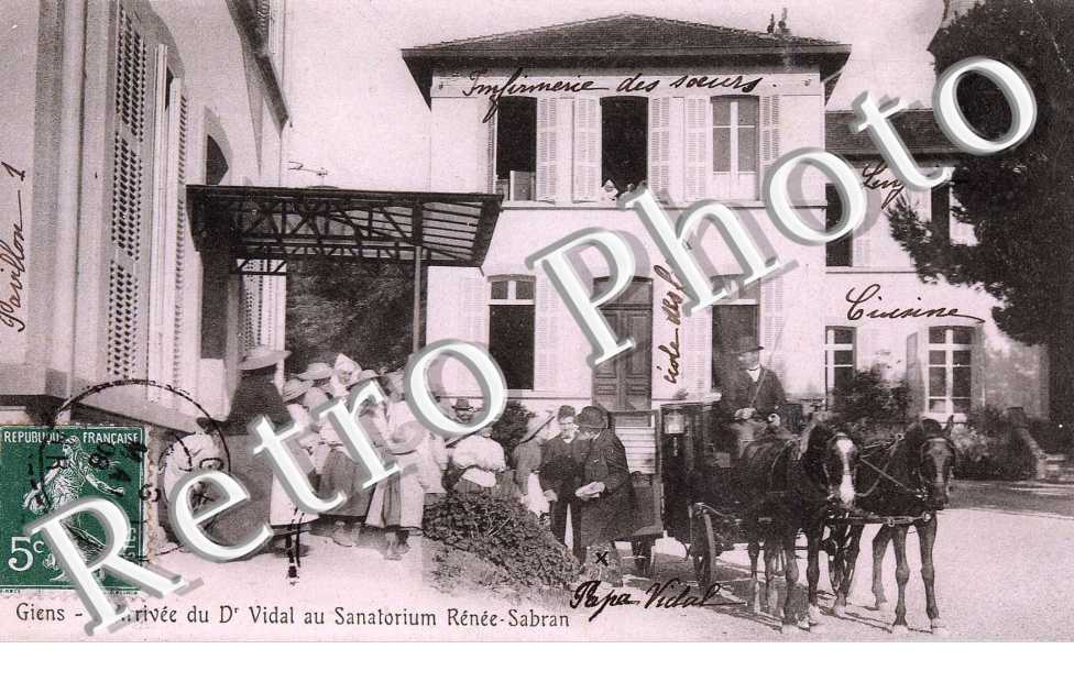 L'Arrivee du Dr Vidal au Sanatorium Renee Sabran