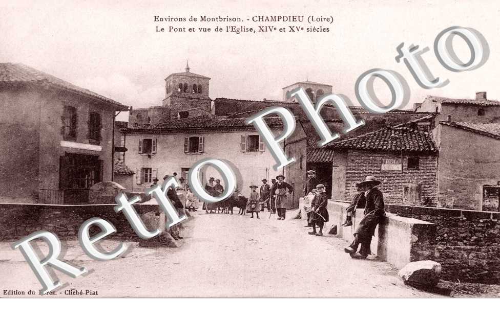 Le pont et vue de l'eglise