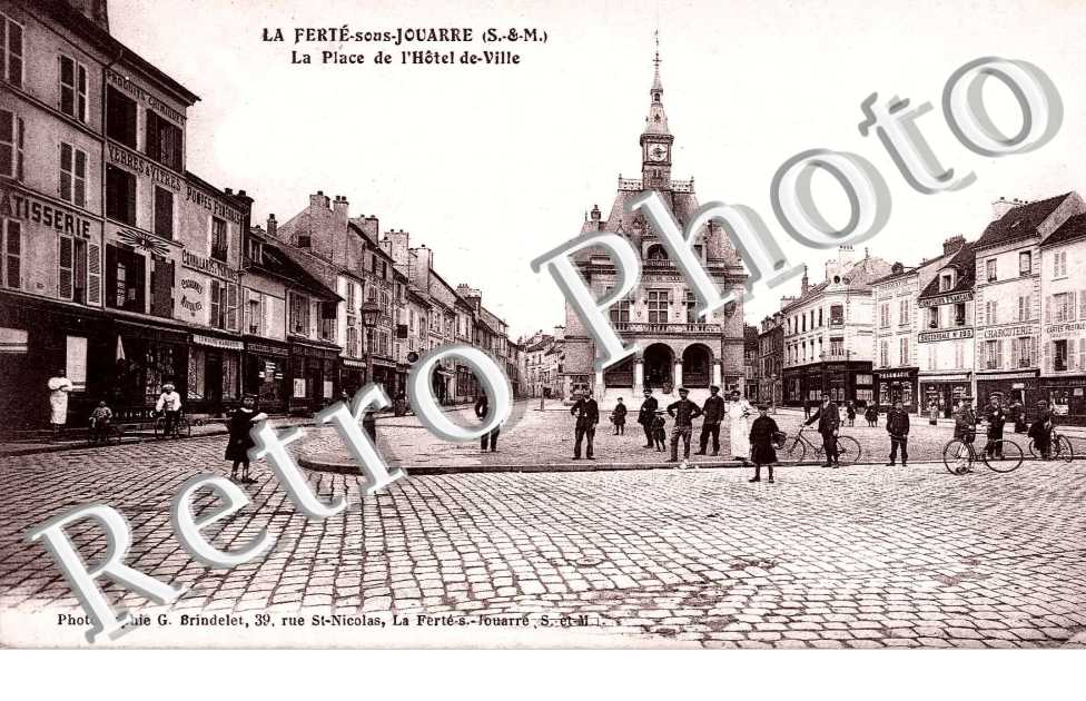 La place de l'hotel de ville