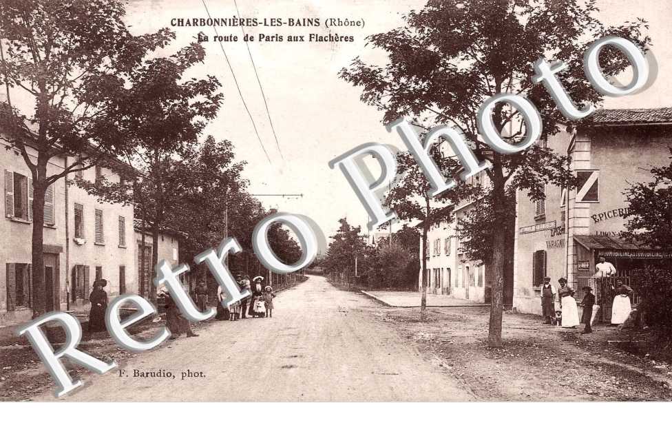 La Route de Paris aux Flachères