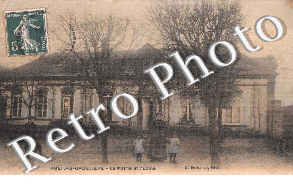 La mairie et l'ecole