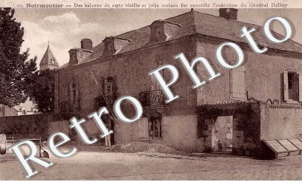 Des Balcons de cette vieille  et jolie maison fut surveille l'execution du General Delbey