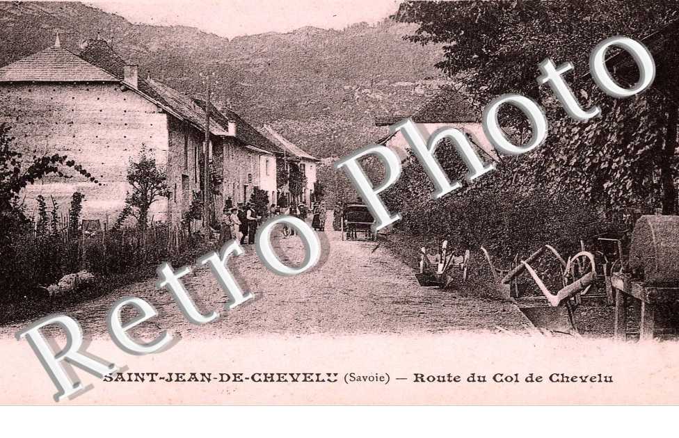 route du col de Chevelu