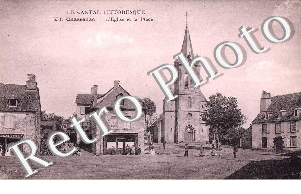 La place et l'eglise