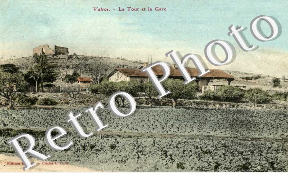 la tour et  la gare 