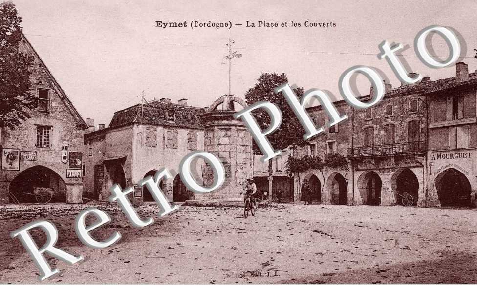 la place et les couverts