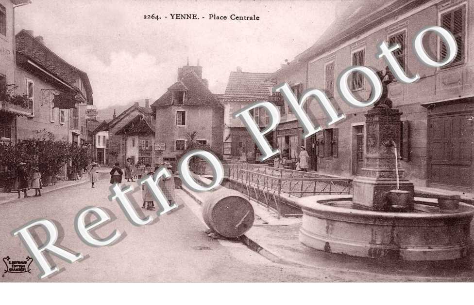 La Place Centrale