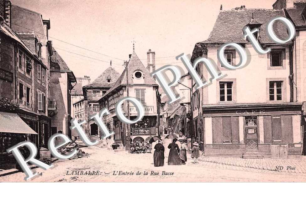 L'ENTREE DE LA RUE BASSE