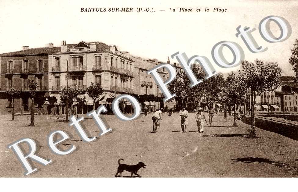 la place et la plage